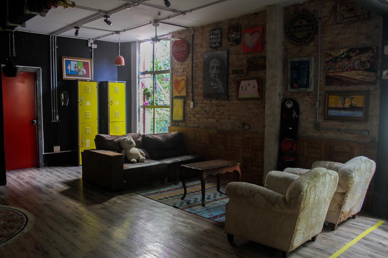 Hostel Savassi 贝洛哈里桑塔 外观 照片