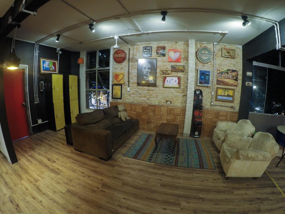 Hostel Savassi 贝洛哈里桑塔 外观 照片